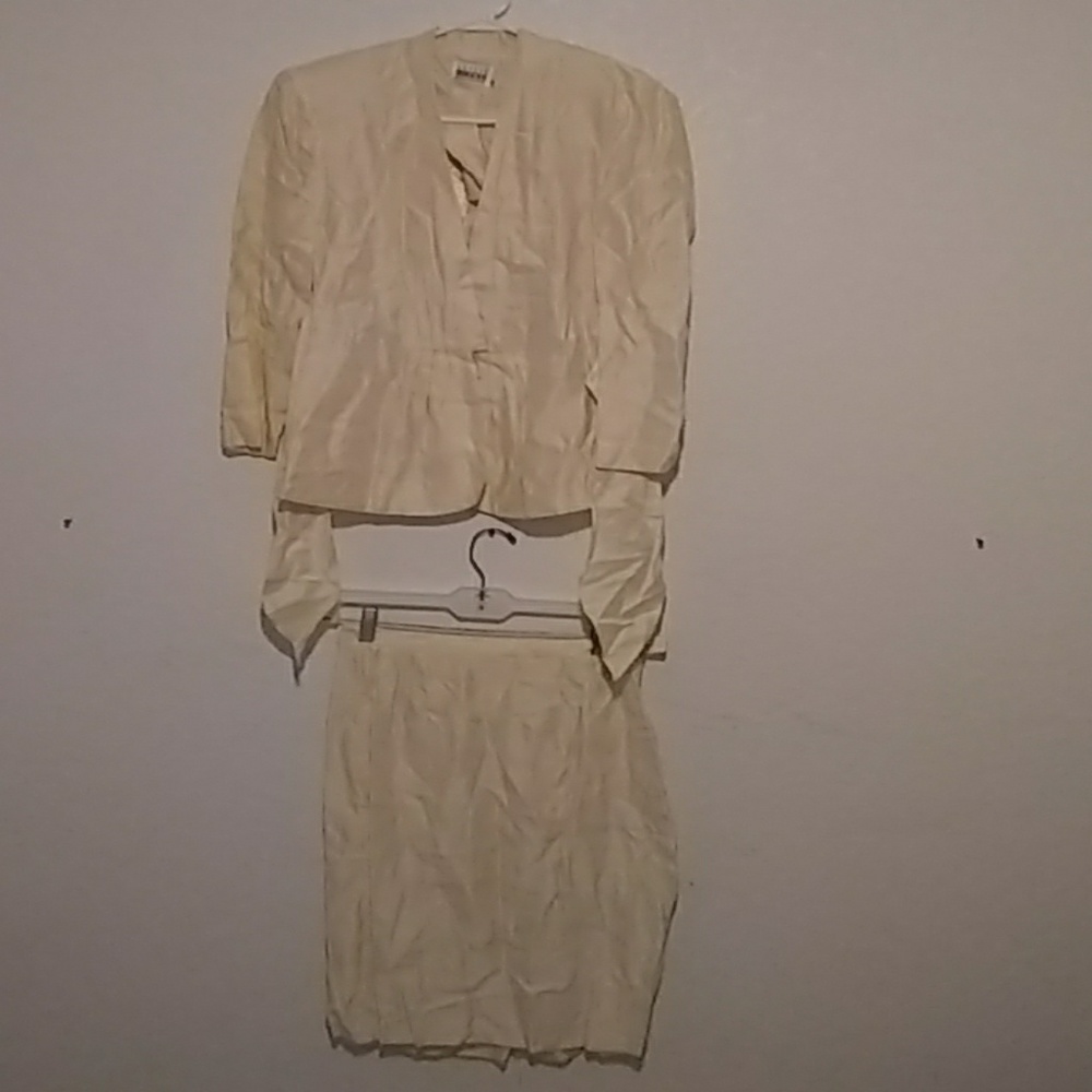 Leslie fay skirt and jacket